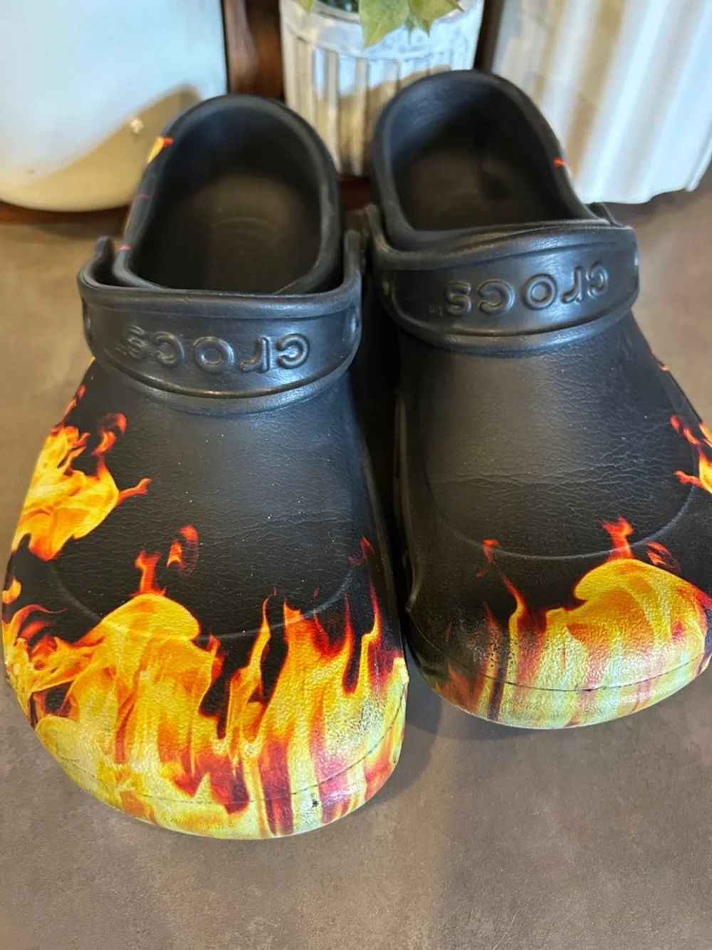 CROCS Black Clog Shoes with Flame Print W6 M4